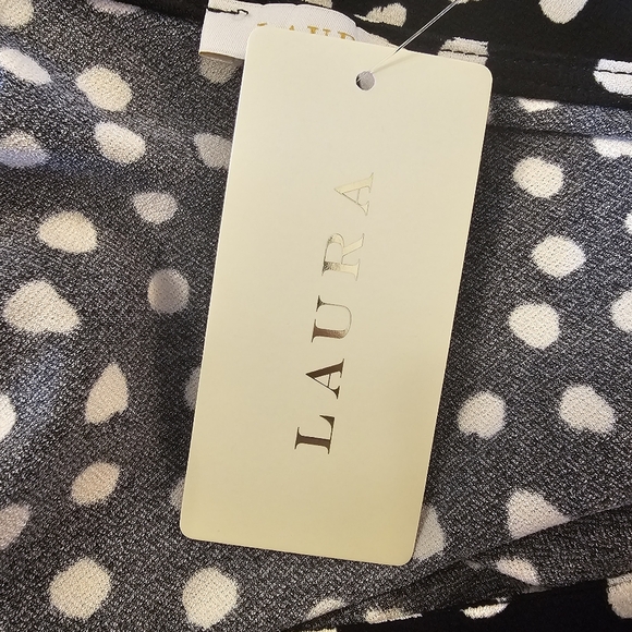 Black and White Laura Long Sleeve Dot Print Top - Picture 5 of 8